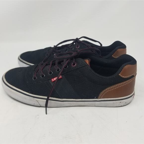 Levi's Men'a Black Low Top Sneakers Size 9.5 - Picture 2 of 8